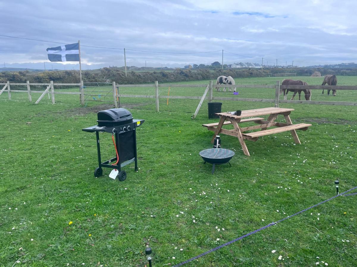 Syds Corner Bell Tent Hotel St Just Exterior foto